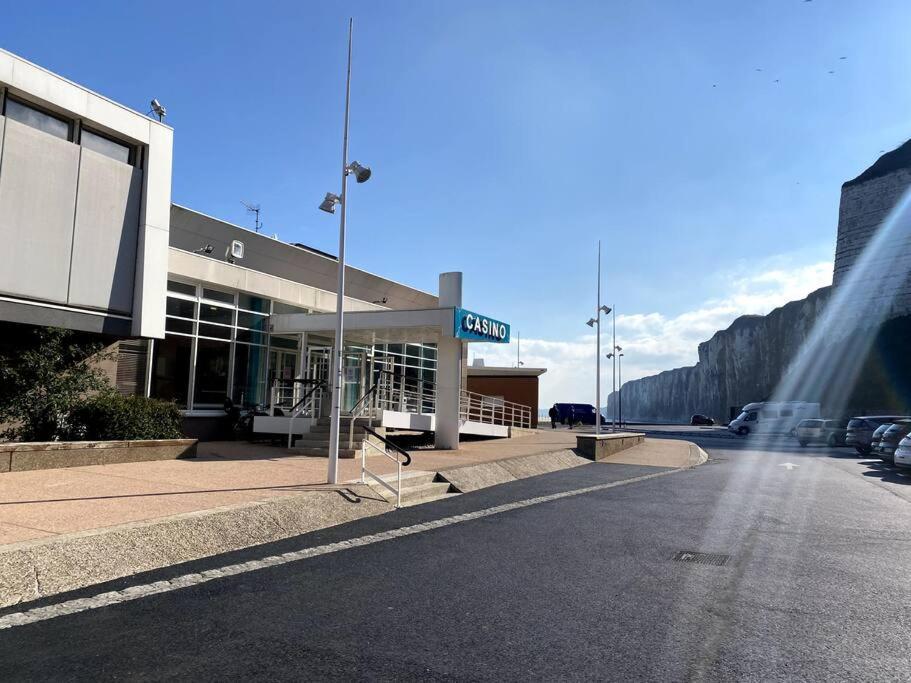 L'Appartement De La Place Saint-Valery-en-Caux Exteriör bild